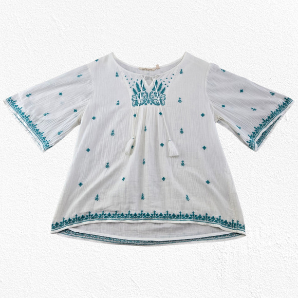 Soft Surroundings White Blue Embroidered Boho Cotton Peasant Top Size Medium - Picture 1 of 9